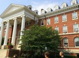 Hood College Campus Image