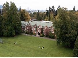 Reed College Campus Image