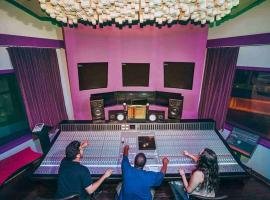 SAE Institute- USA Campus Image